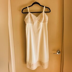 Vintage Vanity Fair Ivory Nylon Lace Slip Dress